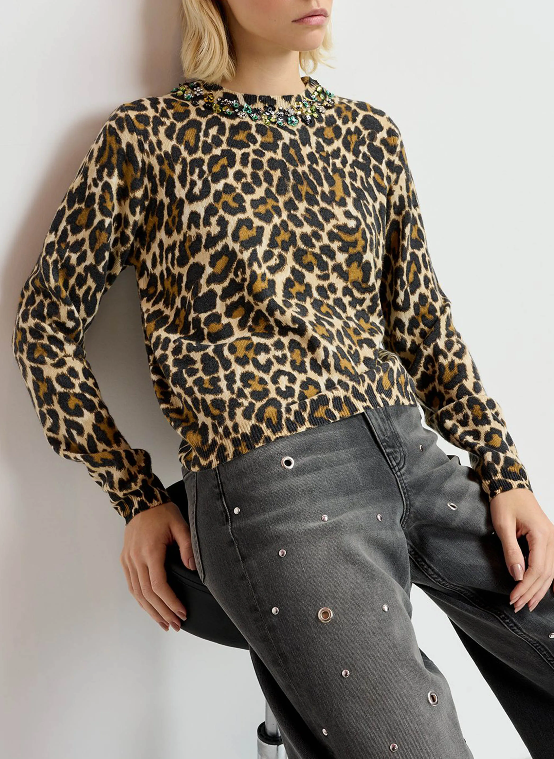 ESSENTIEL ANTWERP GALLER - Jersey corto con cuello de lúrex en marron