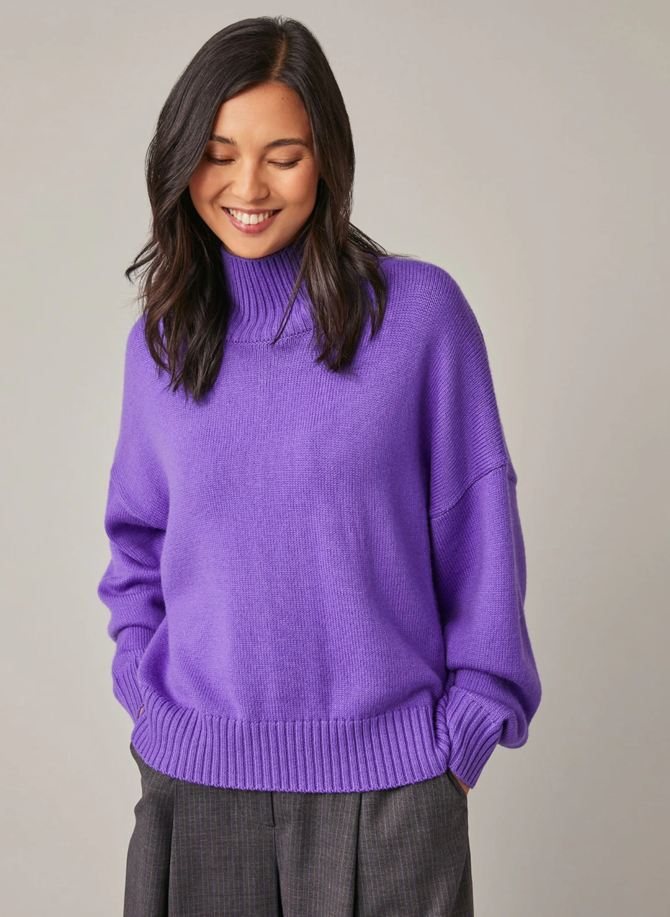 HARRIS WILSON ENOCE - Jersey oversize con cuello alto en violeta
