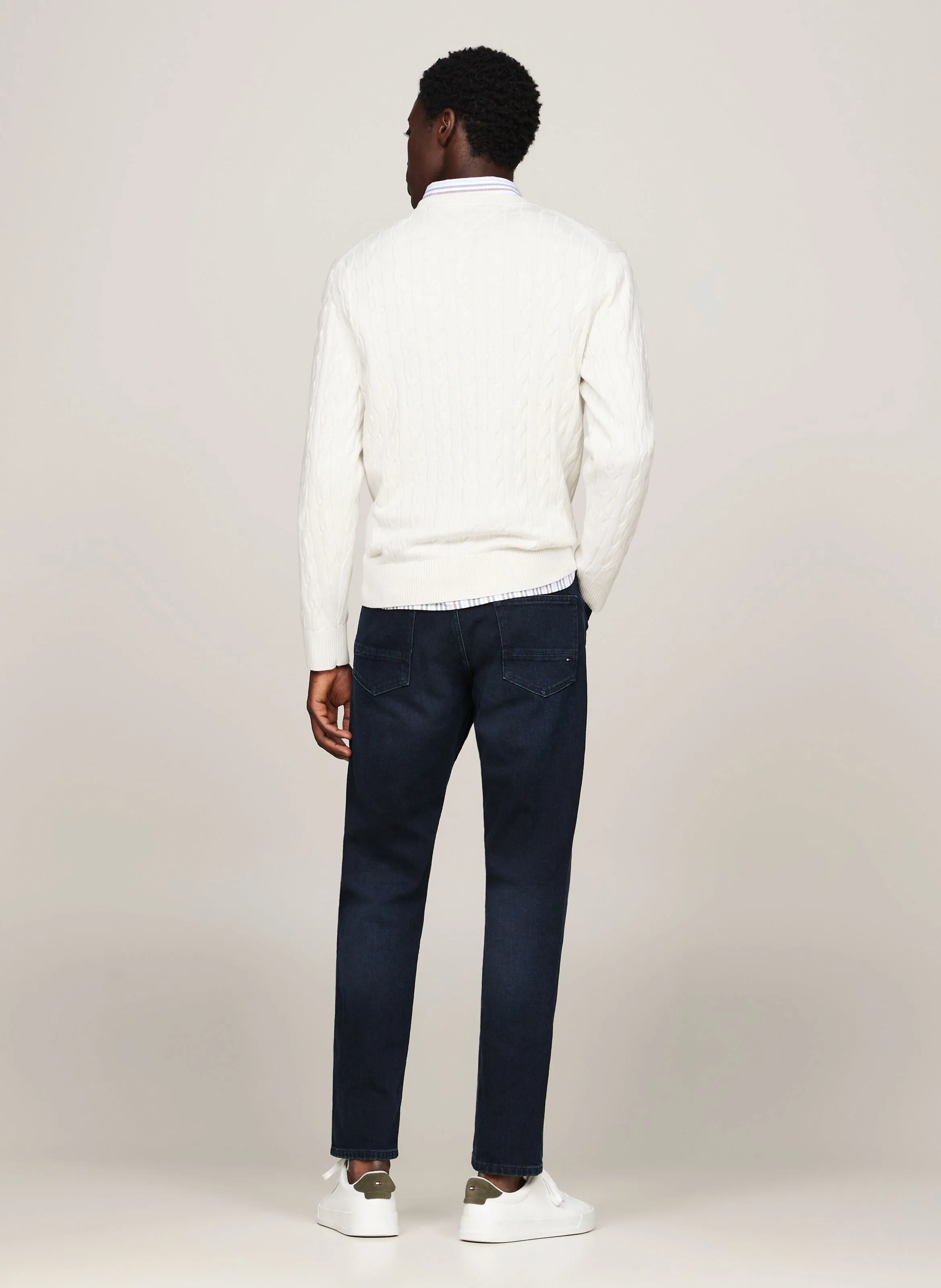 TOMMY HILFIGER Jersey de algodón orgánico con cuello redondo recto. en blanco